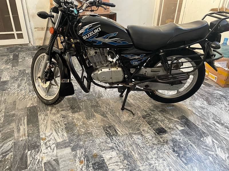 Suzuki 150 SE 1