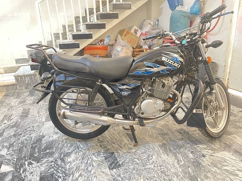 Suzuki 150 SE 4