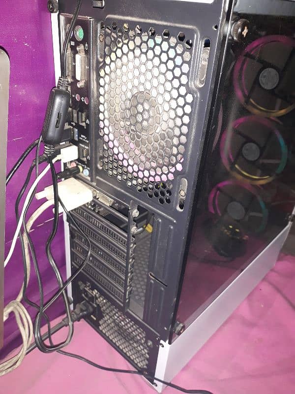 Gaming pc i5 4th gen with rgb case 4