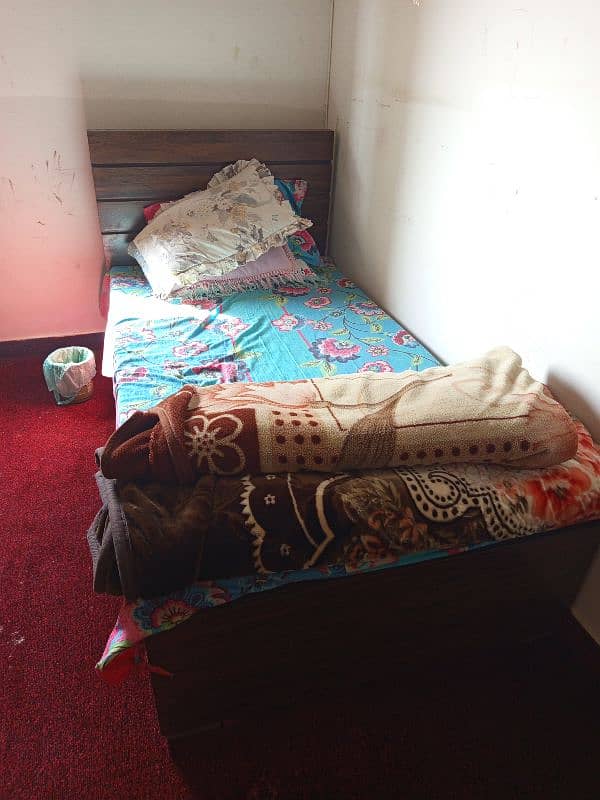 single bed 7