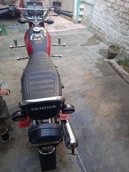 Honda 125 available for sell best condition 1