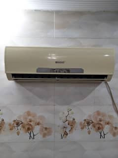 1 ton orient AC in very good condition for instant buy