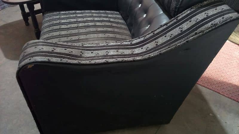 Black Sofa Set in affordable Price. 10