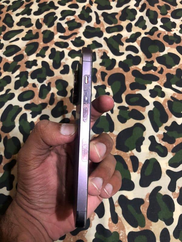 iphone 14pro deep purple 3