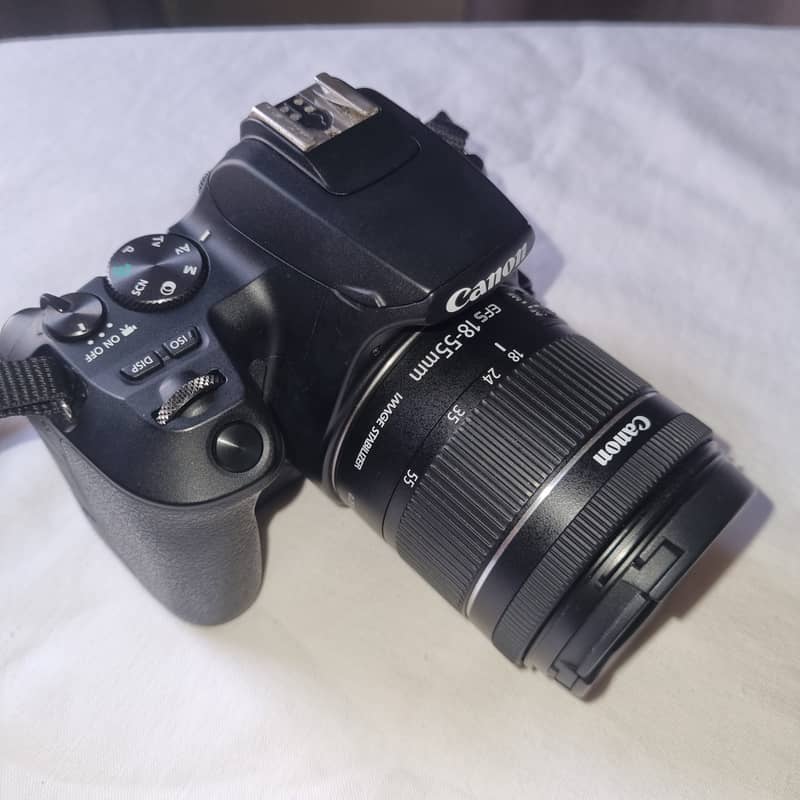 Canon EOS 250D ( EF-S 18-55 IS STM Kit) 2