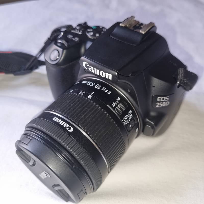 Canon EOS 250D ( EF-S 18-55 IS STM Kit) 3