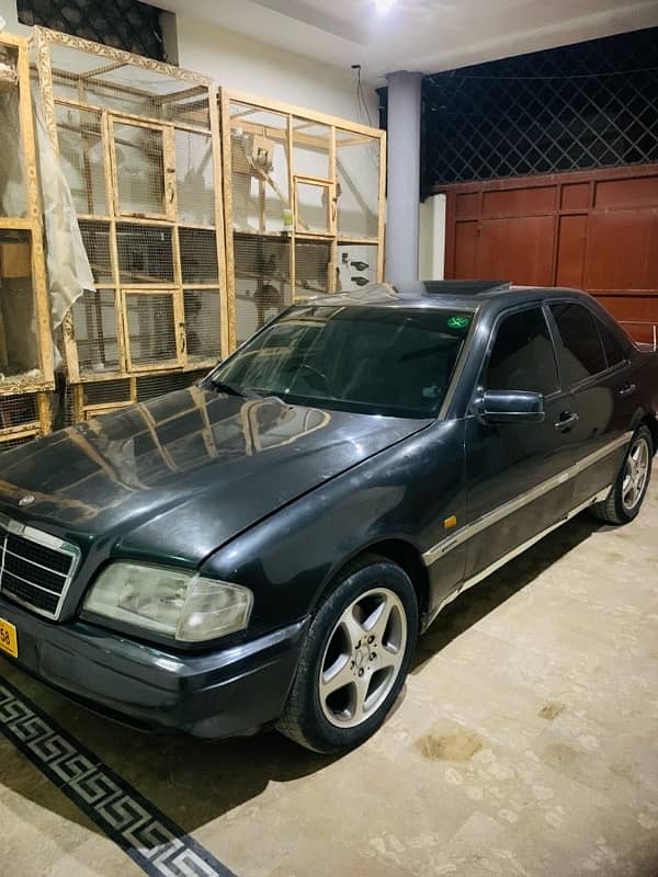 Mercedes  C180  C Class 1995 Full Option  Genuine Condition 0