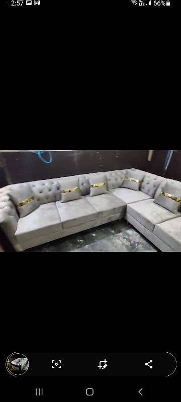 sofa /furniture 1