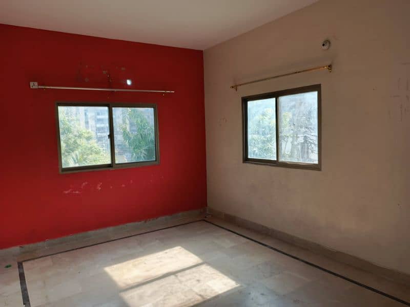 4 Bedroom Portion For Rent 1 st Floor near Johar more 03342532865 1