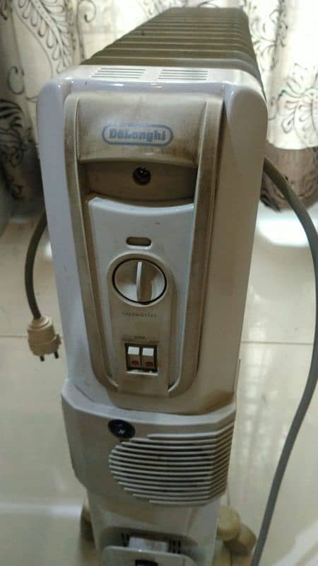 delonghi oil heater large size ( 15 fin) 3