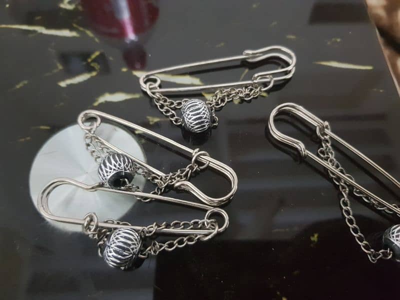 10pcs of 50mm silver kilt pin with texture Bead & Chain! 2