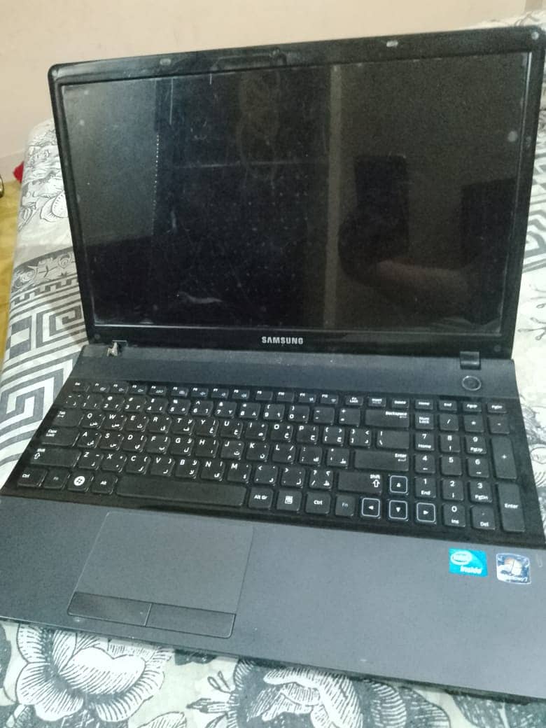 Samsung Laptop E-300 2