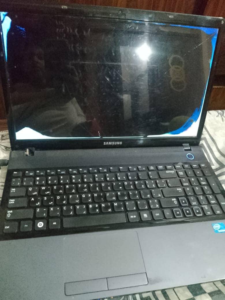 Samsung Laptop E-300 4