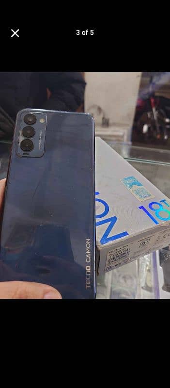 tecno camon 18 4gb 128gb  box and chager satg 2