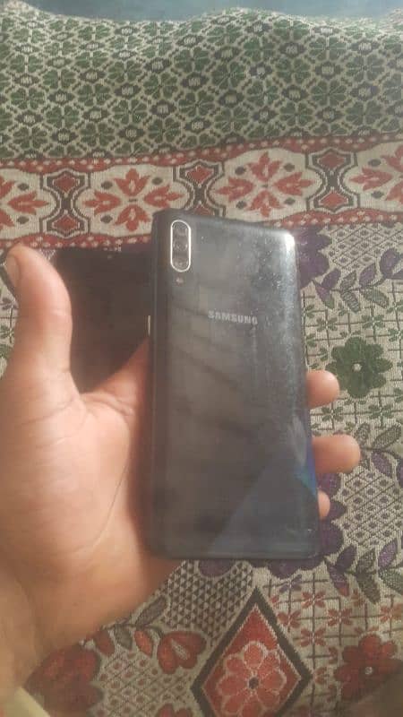 Samsung A30S 4/64 pta official ha exchange posibal  ha 0