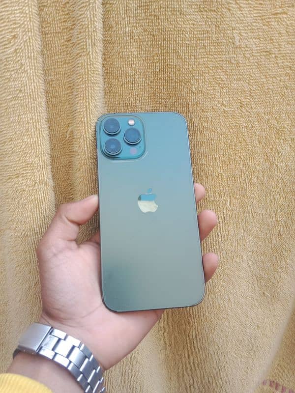 iphone 13 pro max 128jb non ptA jv sim 2 months allow 0