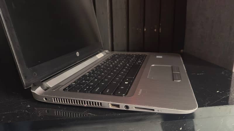 HP Pro Book 430 - i5 6gen BLACK MATT 1