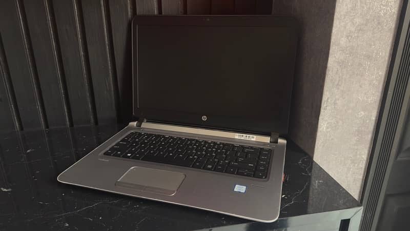 HP Pro Book 430 - i5 6gen BLACK MATT 4