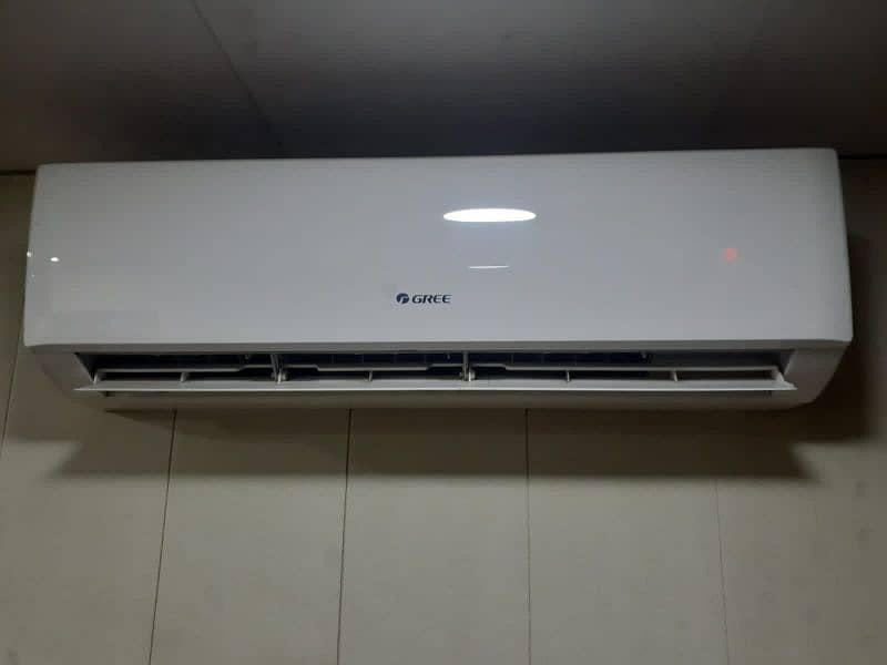 Gree 1.5 DC inverter heat and cool 0