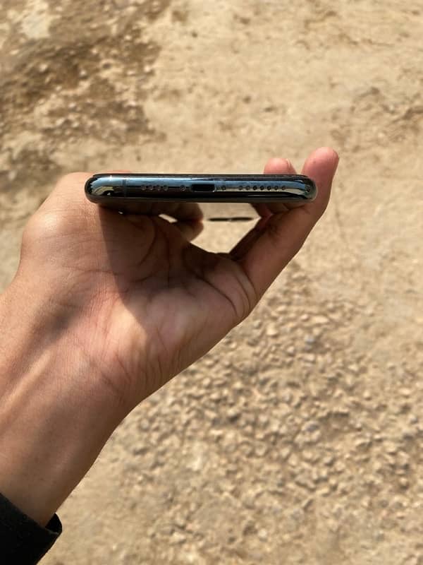 Iphone 11 Pro Max Non Pta 64 Gb 4