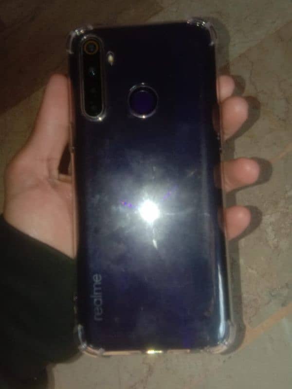 all okay hai realme 5 panel pay ek dot hai gaming set 0