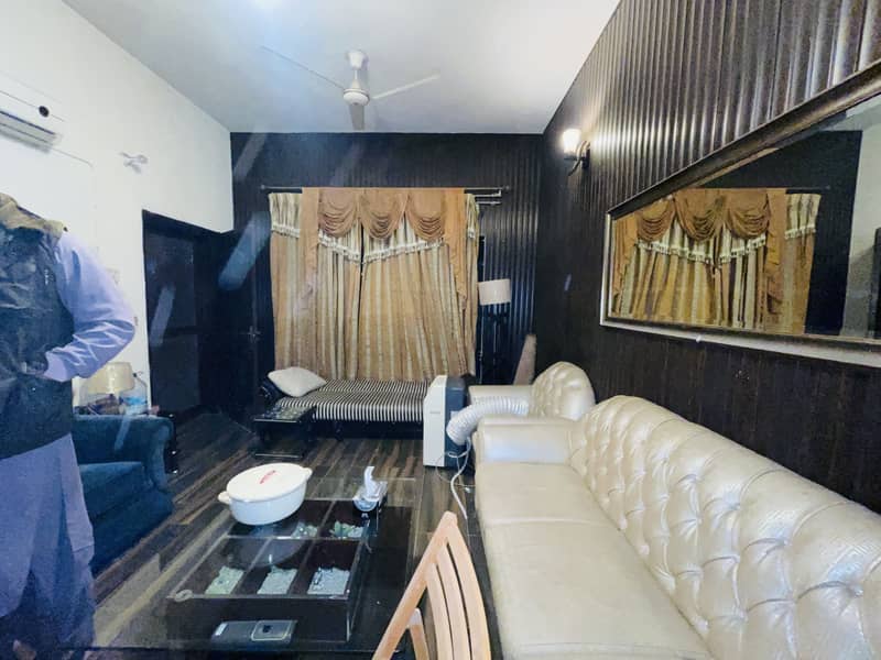 8 Marla Lower Portion For Rent In Johar Town 0