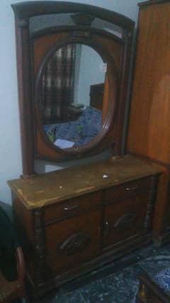 Dressing Table used for Sale