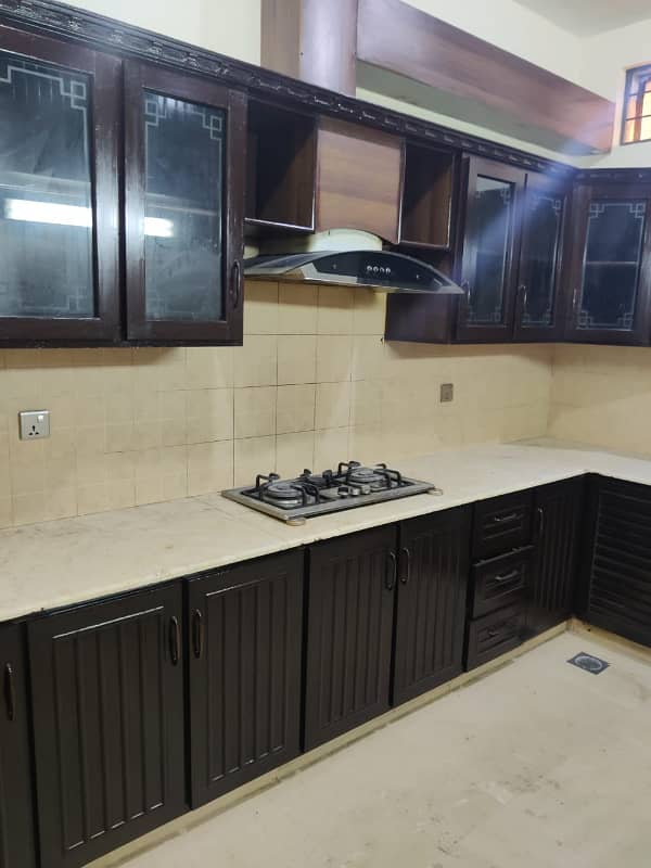 10 Marla USed House For sale Bahria Town lahore 8