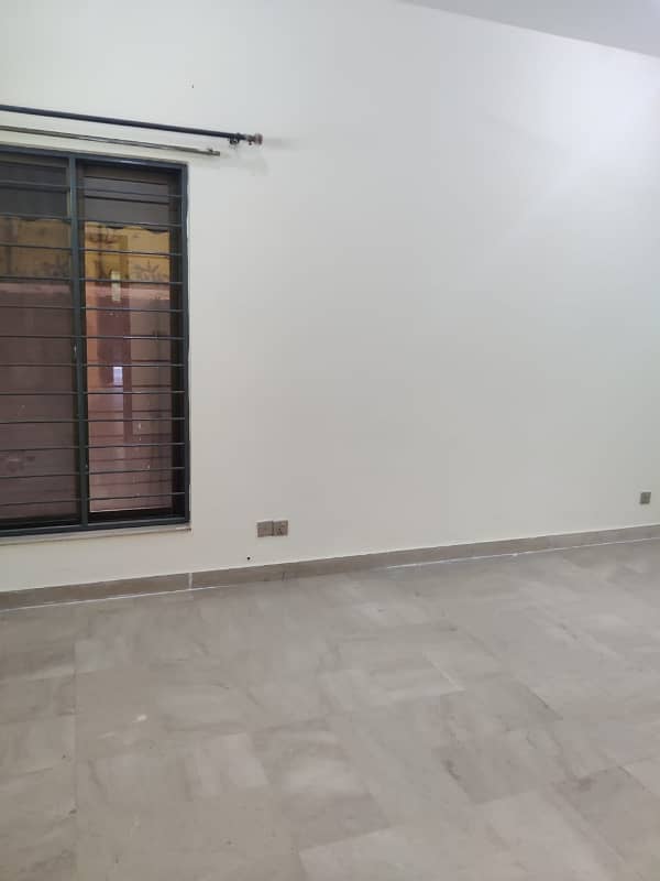 10 Marla USed House For sale Bahria Town lahore 11