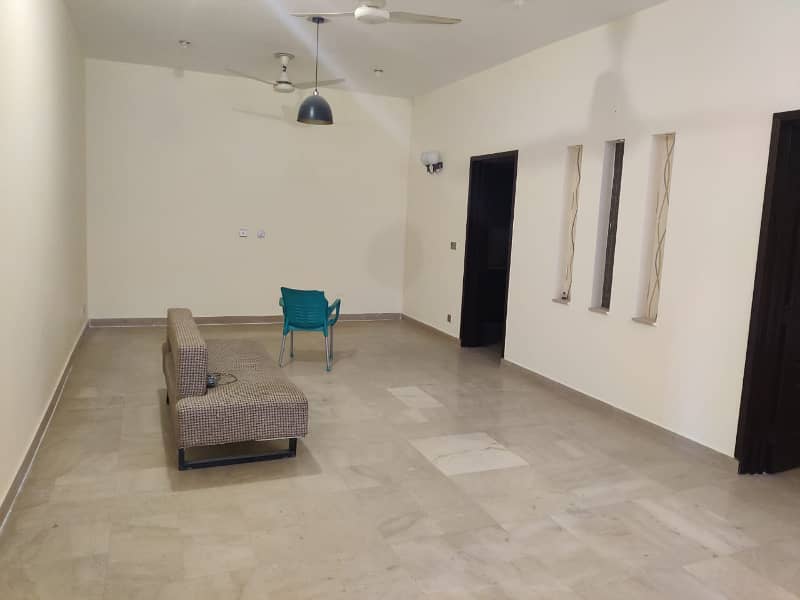 10 Marla USed House For sale Bahria Town lahore 13