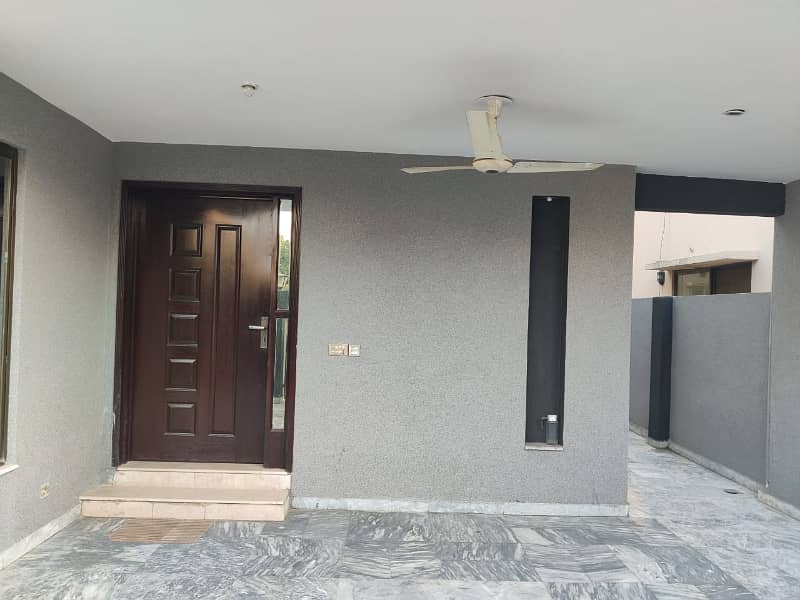 10 Marla USed House For sale Bahria Town lahore 19