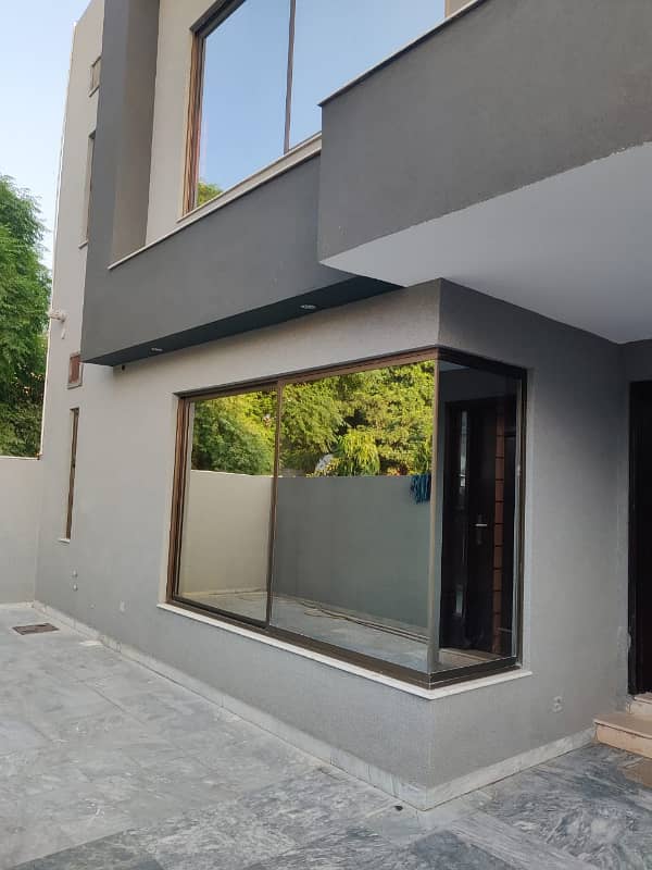 10 Marla USed House For sale Bahria Town lahore 20