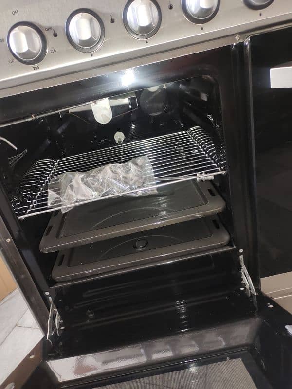 NasGas cooking range model DG 534 7