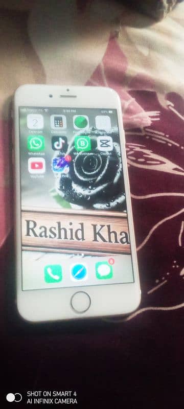 I phone pta approved in good condition 4