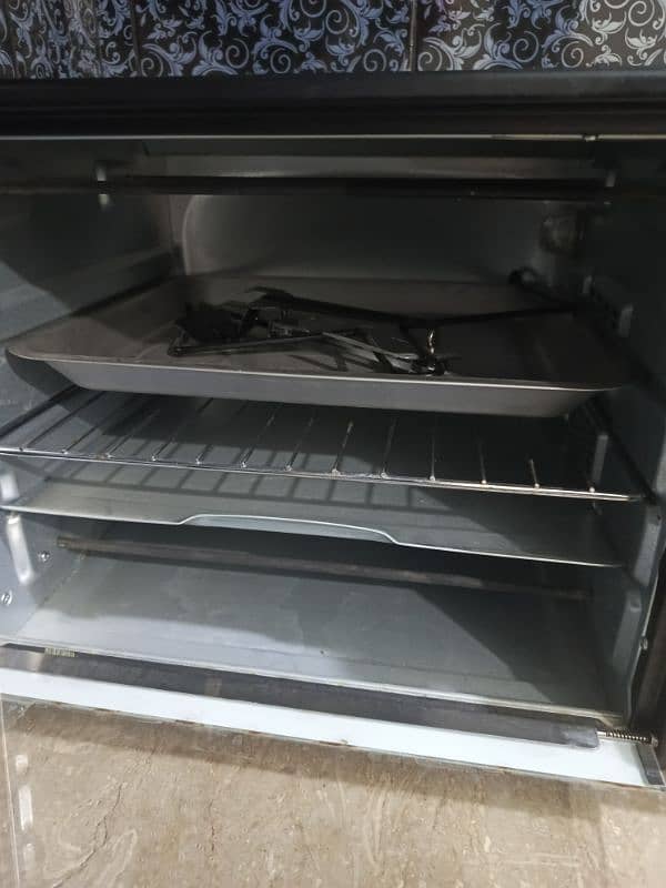 DAWLANCE OVEN (NEW CONDITION) 6