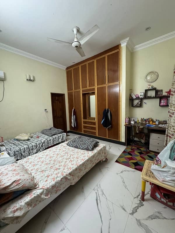 240 Square Yards Double Storey House For Sale block 3 Jauhar 3