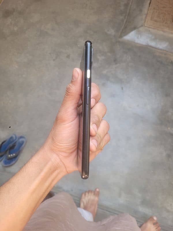 Google Pixel 4 XL 6 64 Gb All Okay 10 by 9 Condition 1