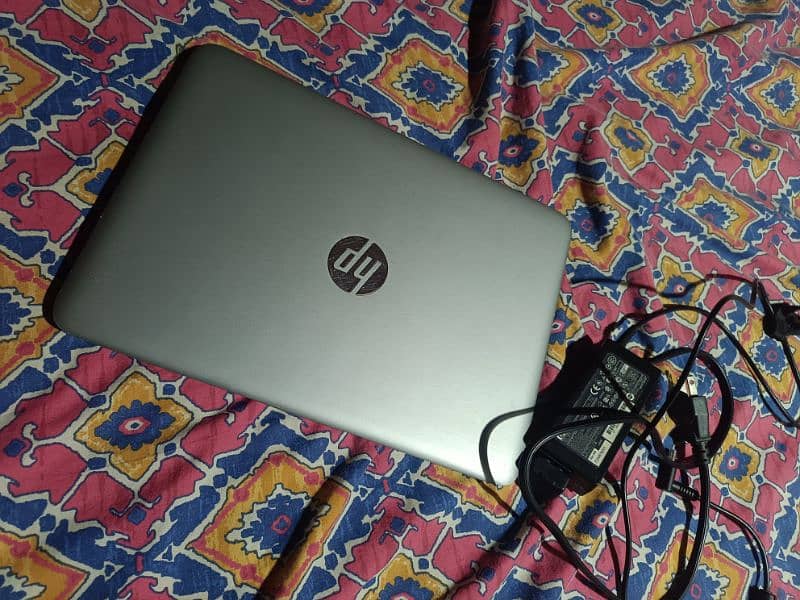 HP Laptop Core i5 6th generation only call 4