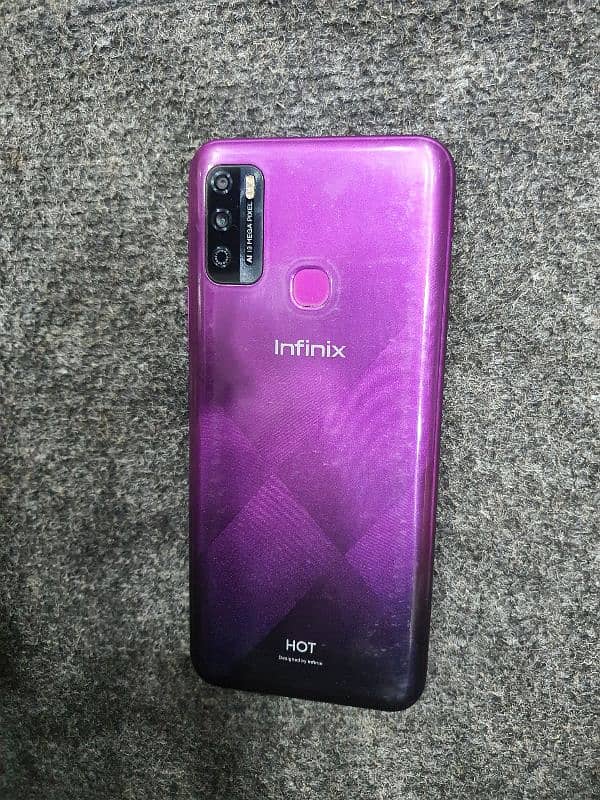 Infinix hot 9 play 4/64 official pta approved 0