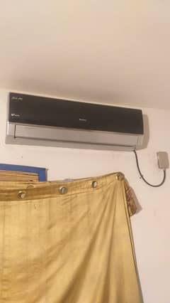 Gree 1.5 ton inverter Ac heat and cool