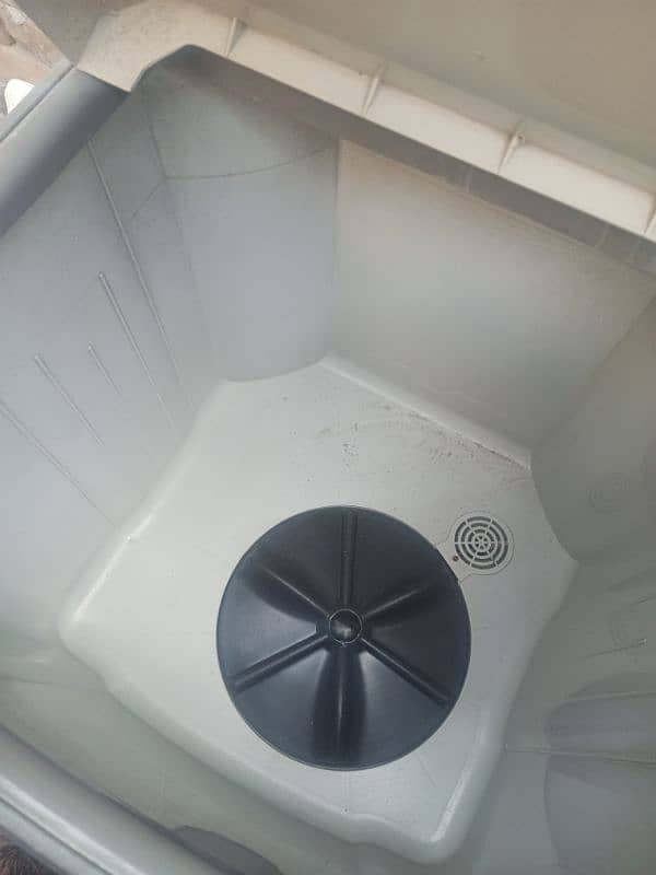 urgent sale big size washing machine reasonable price 4