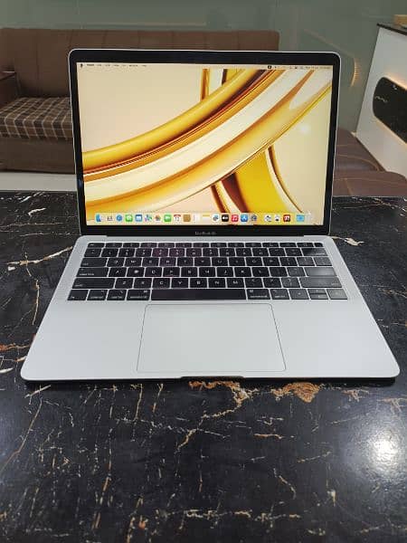 APPLE MACBOOK AIR 2019 0