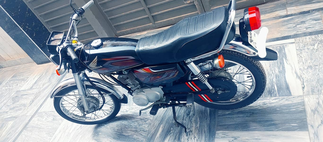 Honda CG 125 2021 3