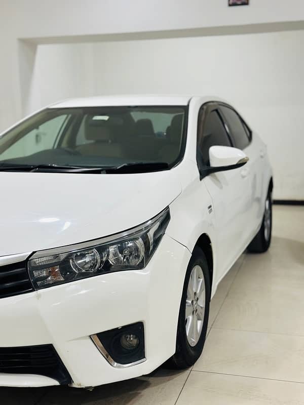 Toyota Corolla Altis 1.6 2015 2