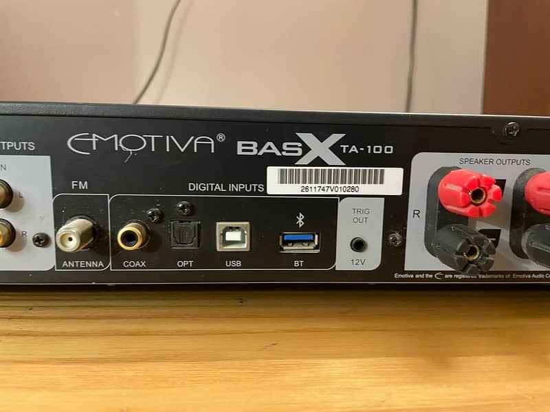 Emotiva BasX TA-100 Stereo Preamp/DAC/Tuner with Integrated Amplifier 3