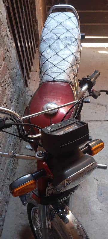 Honda CD70  modell 2024 4