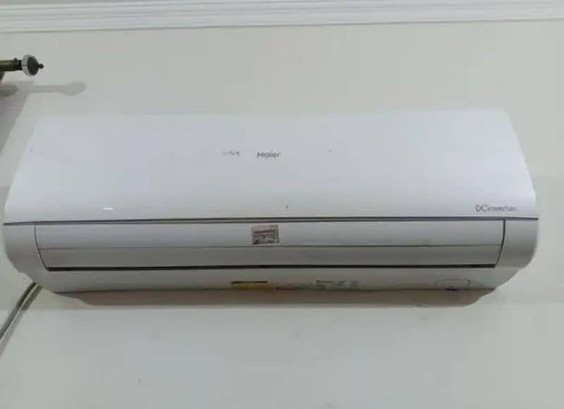 Haier 1.5 ton DC inverter heat and cool 1