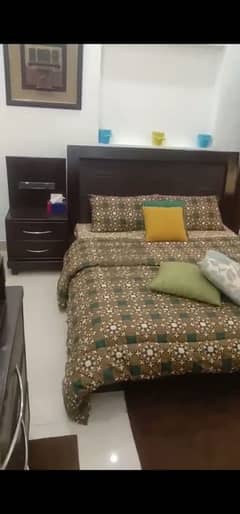 Wooden Bed Set with Dressing and 1 Side Table