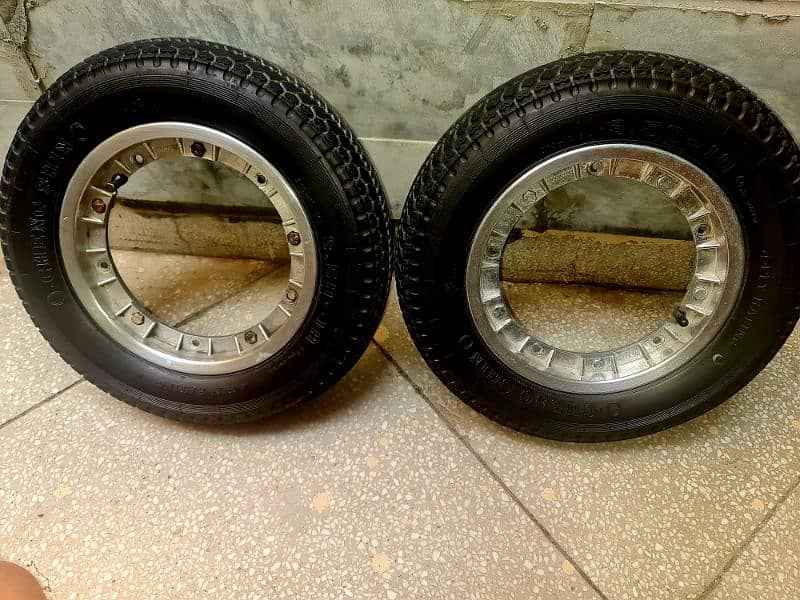 Vespa Piaggo Alloy Wheels with Tyres 10/10 5