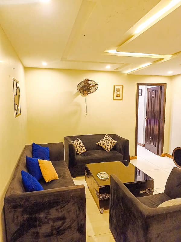 One bedroom VIP apartment for rent on daily basis in bahria town 6